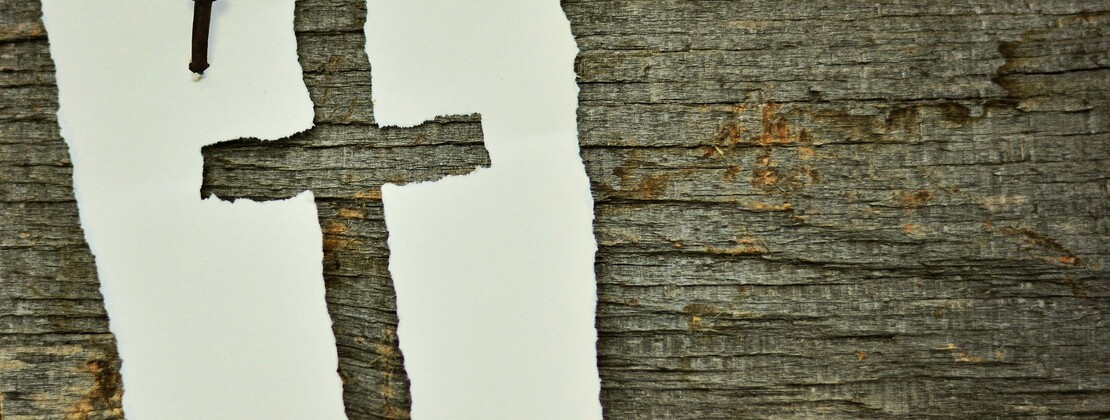 cross-3080144_1920.jpg
